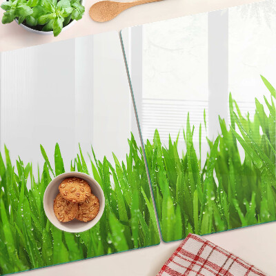 Üveg vágódeszka fényképpel Zöld fű vízcseppekkel