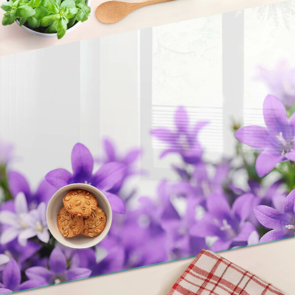 Edzett üveg vágódeszka Lila virágok a háttérben