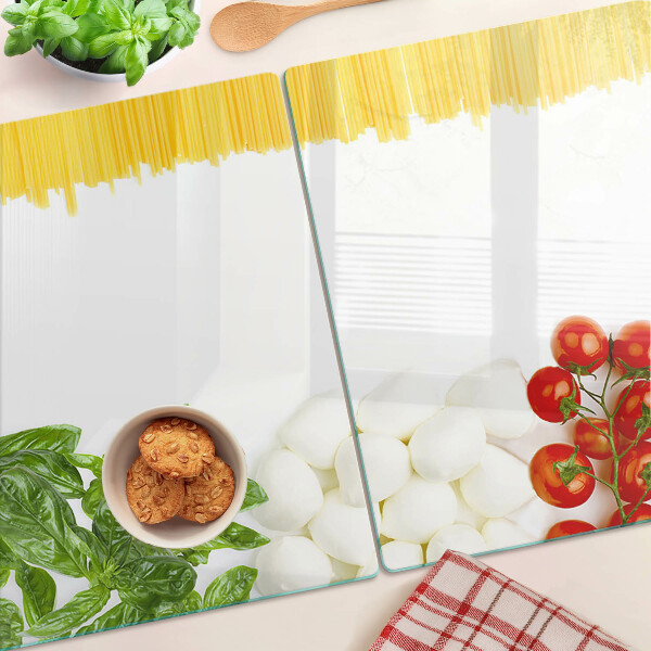 Edzett üveg vágódeszka Tészta fűszernövényekkel és paradicsommal