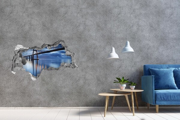 3d lyuk fal dekoráció Egy híd a víz felett egy éjszakai jelenetben