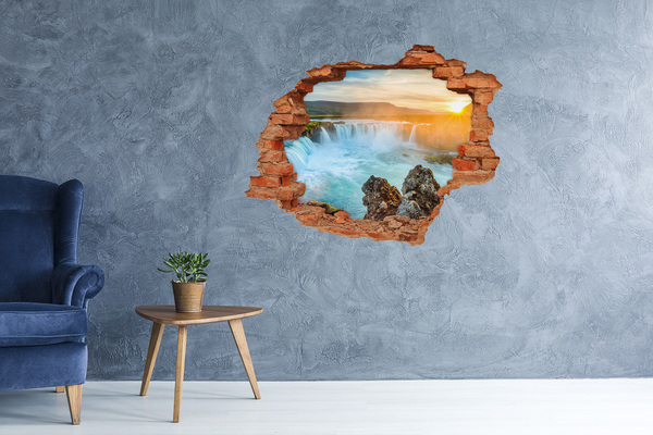 Fali matrica lyuk a falban Vízesés a lenyugvó napban