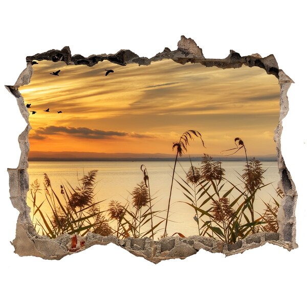 Fali matrica lyuk a falban Naplemente a tó felett