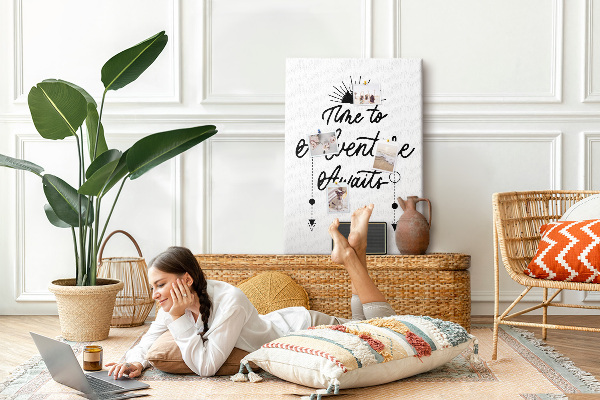 Fali parafa üzenőtábla Itt az ideje egy kalandnak egy inspiráló felirattal