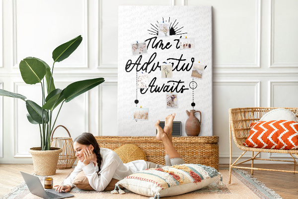 Fali parafa üzenőtábla Itt az ideje egy kalandnak egy inspiráló felirattal