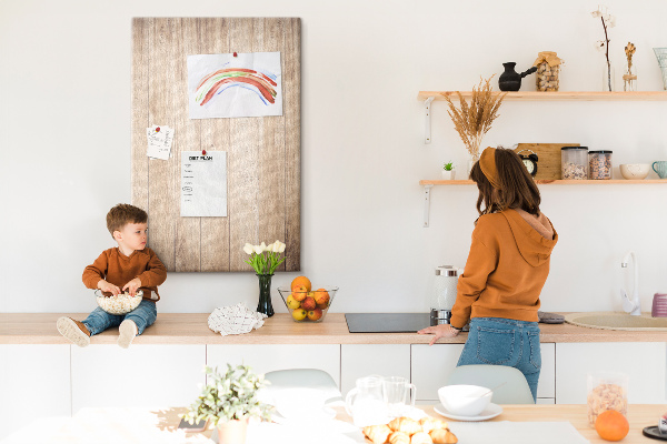 Fali parafa üzenőtábla Fa deszkák természetes mintázata a háttérben