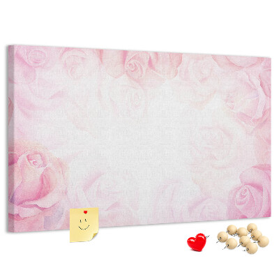 Nagy parafatábla Finom rózsaszín rózsák a háttérben.