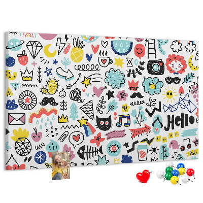 Nagy parafatábla Színes minták rajzolt motívumokkal.