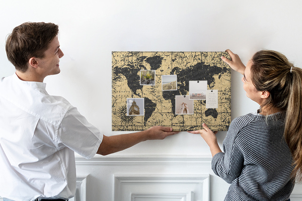 Színes parafatábla Ókori világtérkép fekete-arany színben