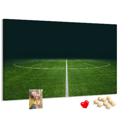 Nagy parafatábla Futballpálya vonalakkal és fűvel.
