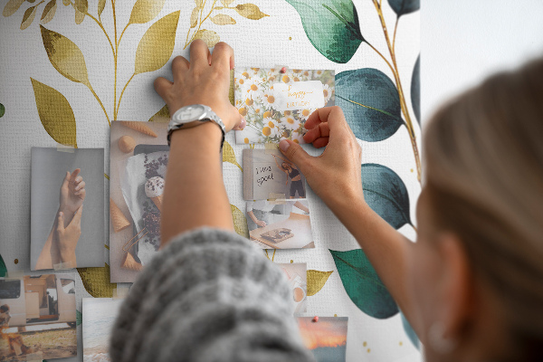 Parafatábla falra Arany levelek világos háttér előtt