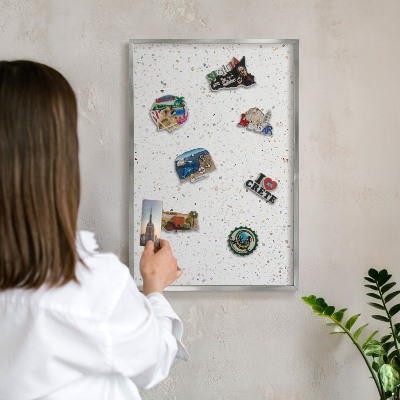 Tábla nyaralási mágneseknek ezüst keret Terrazzo minta