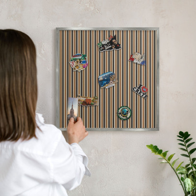 Keretes fém mágnestábla ezüst színben Geometrikus minta
