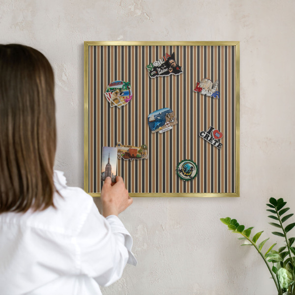 Keretes mágneses tábla arany színben Geometrikus minta