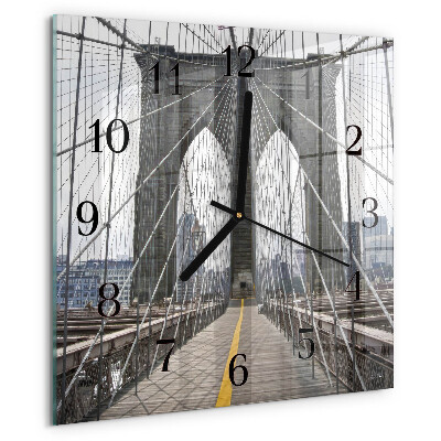 Szögletes üvegóra Brooklyn híd