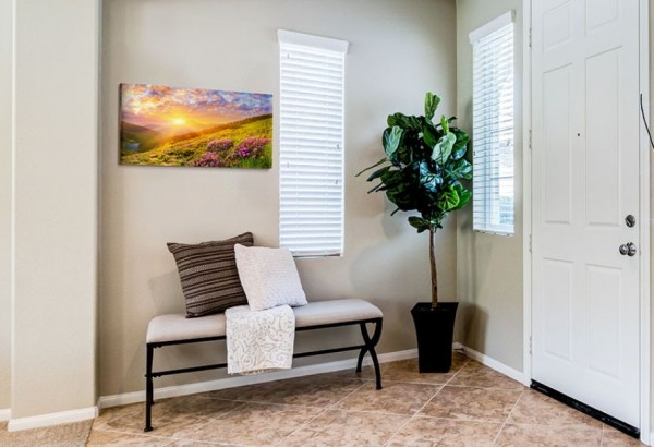 Hogyan díszítsük a folyosót? Kreatív ötletek a tér maximális kihasználására